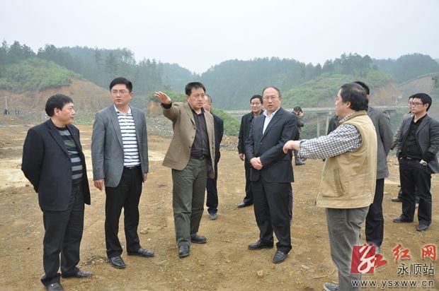 龙靖波深入永顺县调研重点交通建设项目